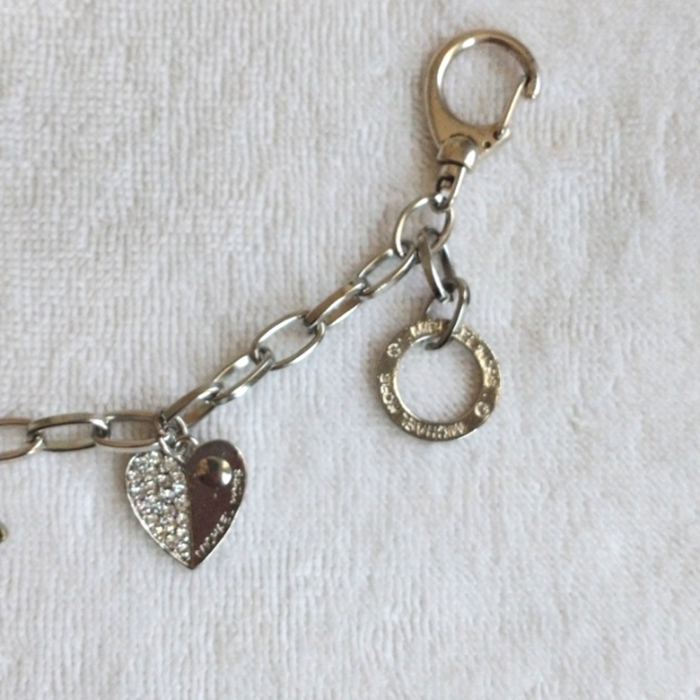 Michael Kors Charms Flower PURSE CHAIN 2 Black Enameled Fleur de Lis Flowers - Picture 7 of 9